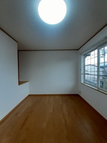 明るい室内です ラルジュ