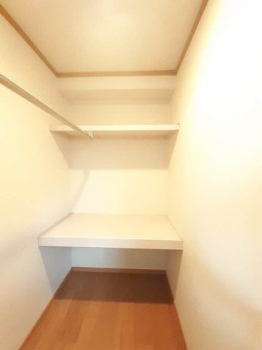 ちょっとした収納スペースも充実しています ラルジュ