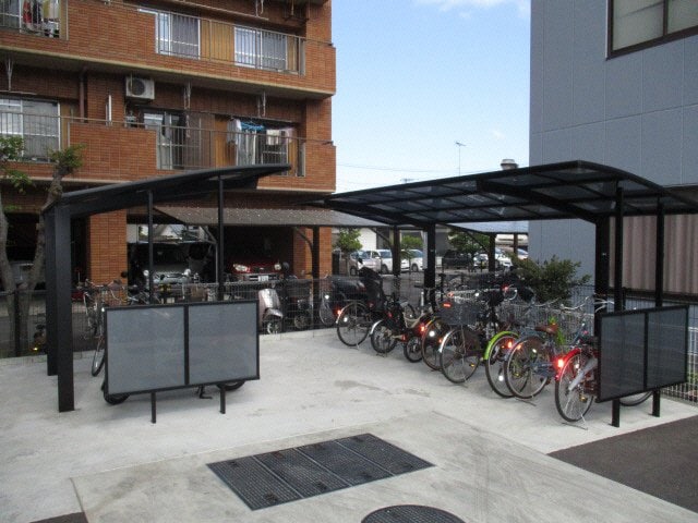  松山市電１系統・２系統<伊予鉄道>/本町六丁目駅 徒歩15分 9階 築10年