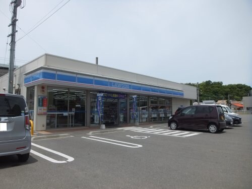 ローソン 松山辰巳町店(コンビニ)まで427m アランシア　Ａ・Ｂ棟