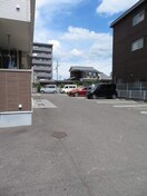 駐車スペースもあります メゾン　ド　エトワール