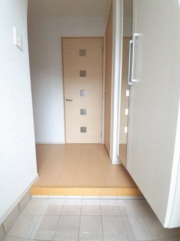 玄関です メリー　カレント
