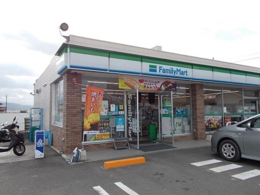 ファミリーマート松前役場前店様まで700m ビルゴ・レオーネＢ