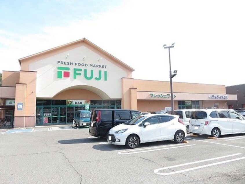 フジ北斎院店様まで2000m アルフィーノはるＤ