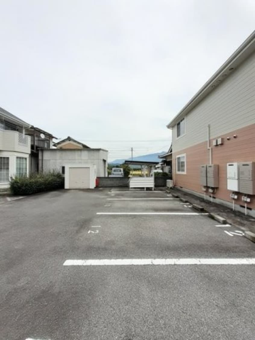 駐車場があります カーサ・エクセレンテ　Ｂ