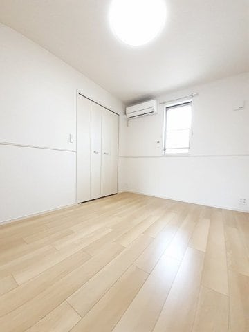 明るい色調の室内です ソルフィオーレ　Ⅱ