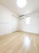明るい色調の室内です ソルフィオーレ　Ⅱ