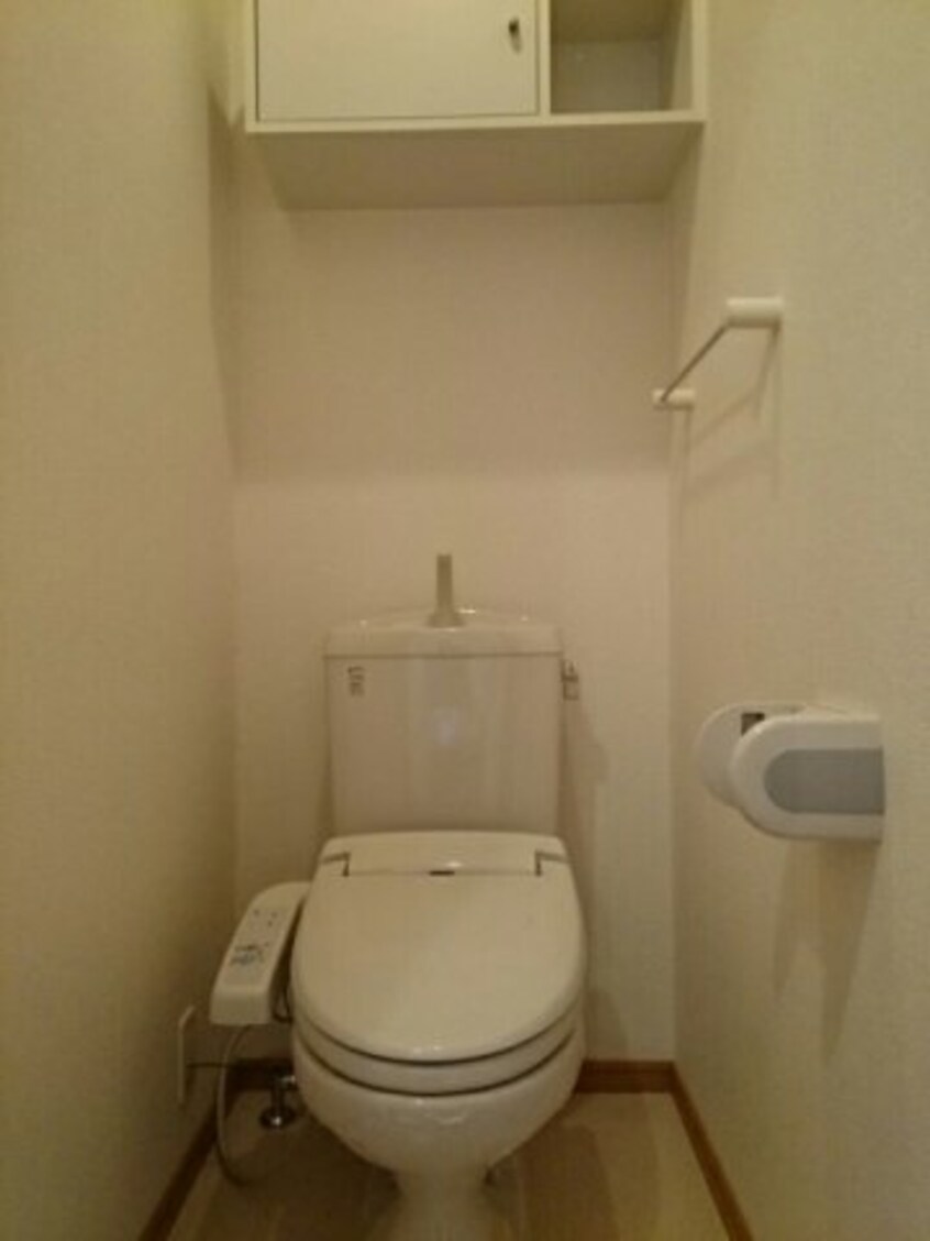 清潔感のあるトイレです レーベン・バオム　Ｂ