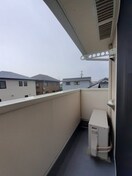 暖かな日差しのふりそそぐバルコニー Ｆａｖｏｒ筒井