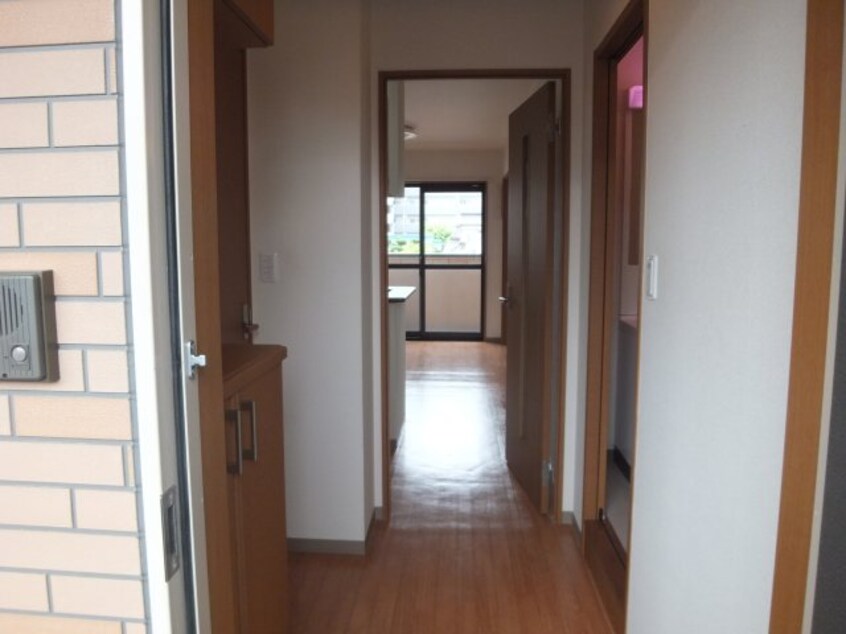  予讃線・内子線/松山駅 徒歩12分 3階 築16年