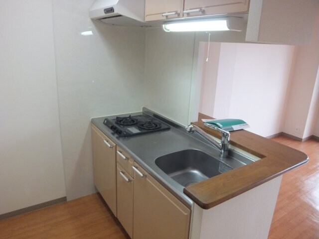  予讃線・内子線/松山駅 徒歩12分 3階 築16年