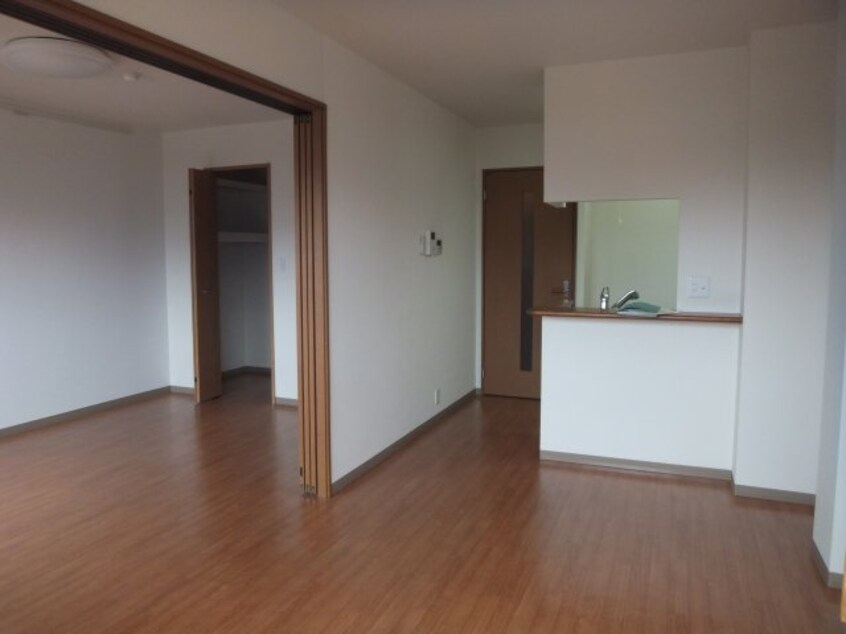  予讃線・内子線/松山駅 徒歩12分 3階 築16年