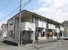 ファミール川原・の外観