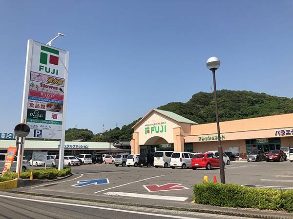 フジ北斎院店 1136m ベルローズ