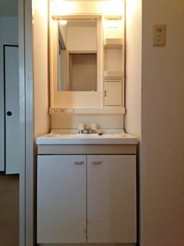忙しい朝には欠かせない洗面所です サン住吉