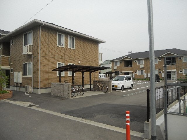 外観写真 ジュネス椿B