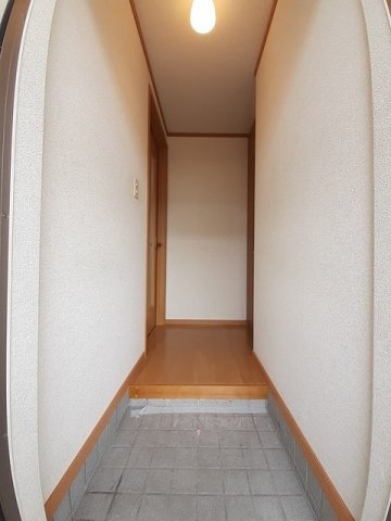 毎日通る玄関はこちらです アクティーフ・ヴィラ
