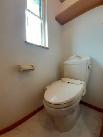 落ち着いたトイレです アクティーフ・ヴィラ