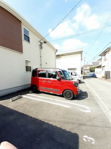 駐車場に車を止められます エルヴェ・クレール
