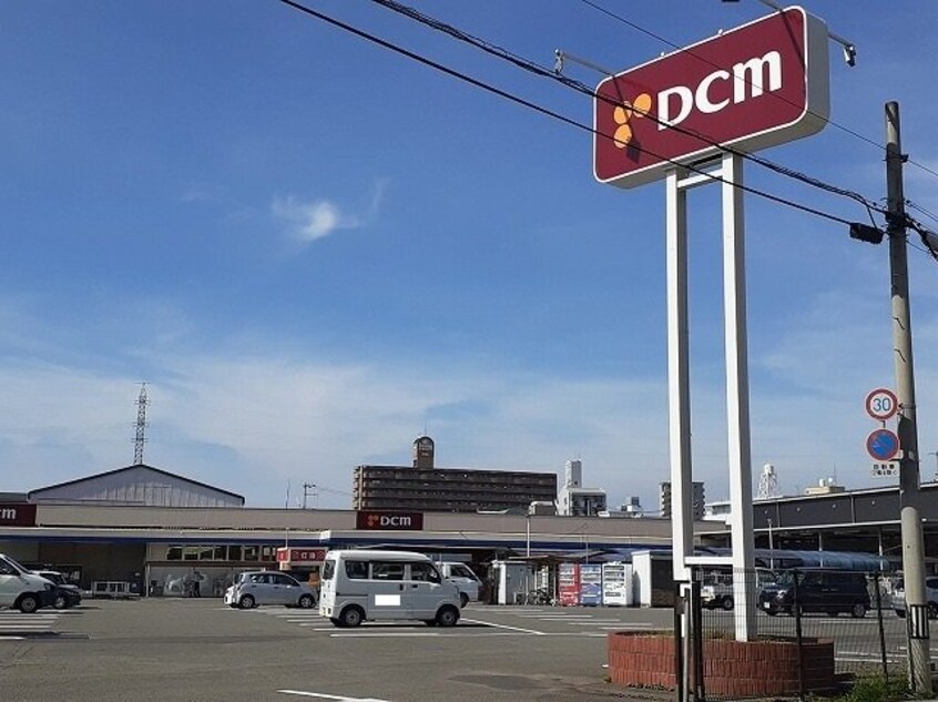 ＤＣＭ竹原店様まで1000m エルヴェ・クレール
