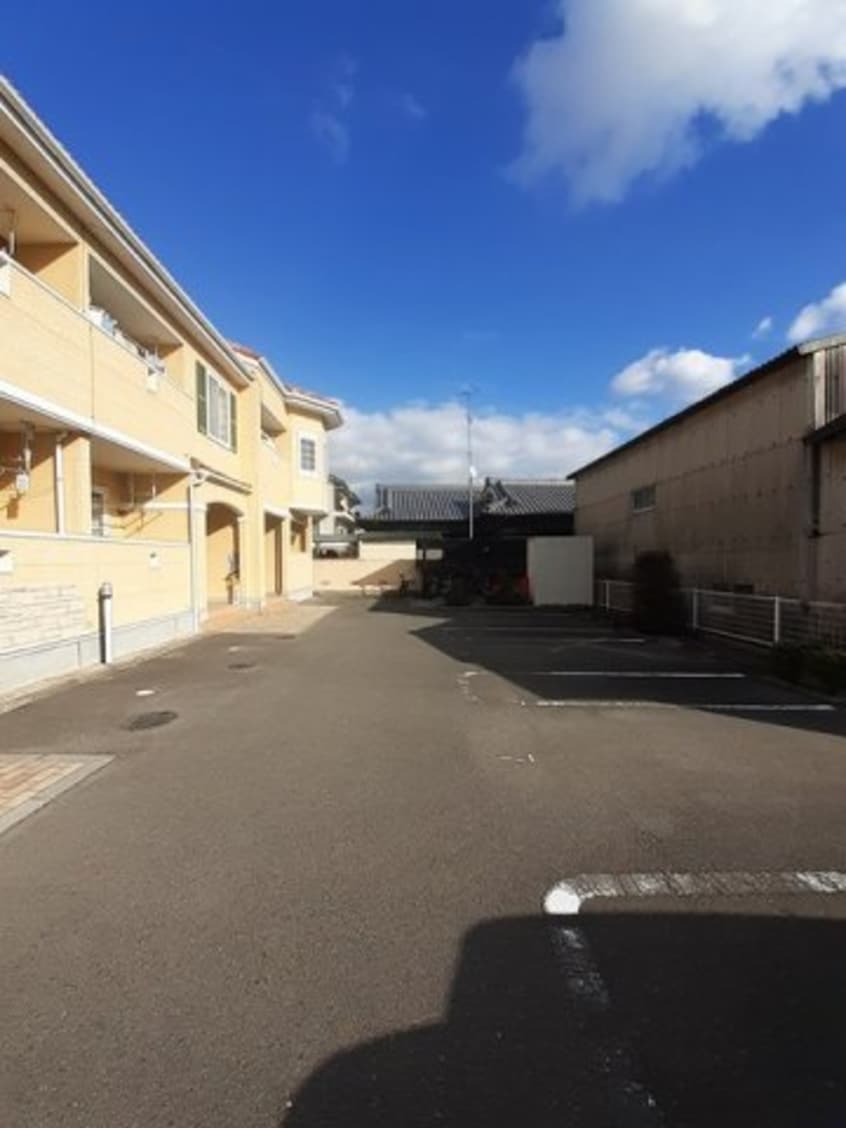 駐車場があるので、車を買う予定の方も安心です ドルチェ・マンダリーノ　Ｃ