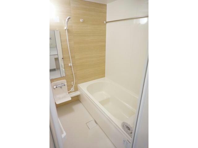  名鉄三河線/三河高浜駅 徒歩10分 1階 築8年