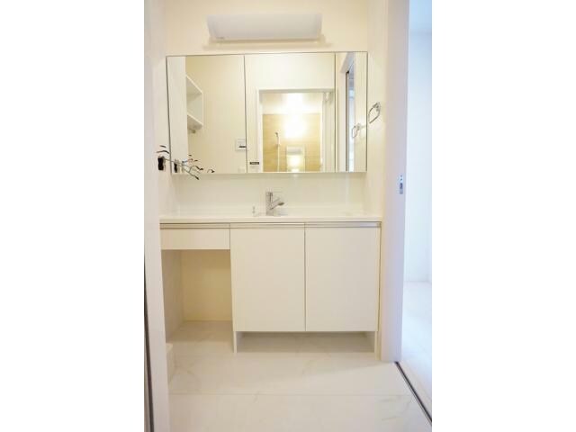  名鉄三河線/三河高浜駅 徒歩10分 1階 築8年