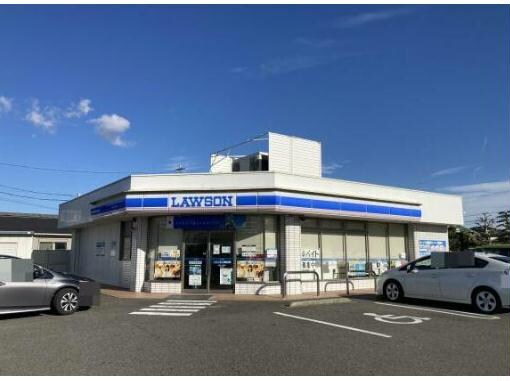 ローソン碧南白沢店(コンビニ)まで642m くるくるバス（碧南市）/平山町 徒歩1分 1階 築34年
