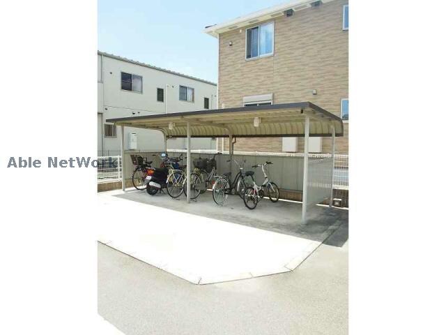  サンエンブレイス　B