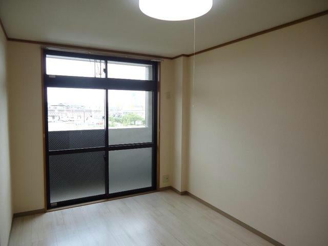  ルミナスハイム