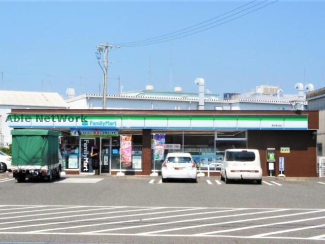 ファミリーマート高浜新田店(コンビニ)まで638m 名鉄三河線/吉浜駅 徒歩11分 1階 築10年