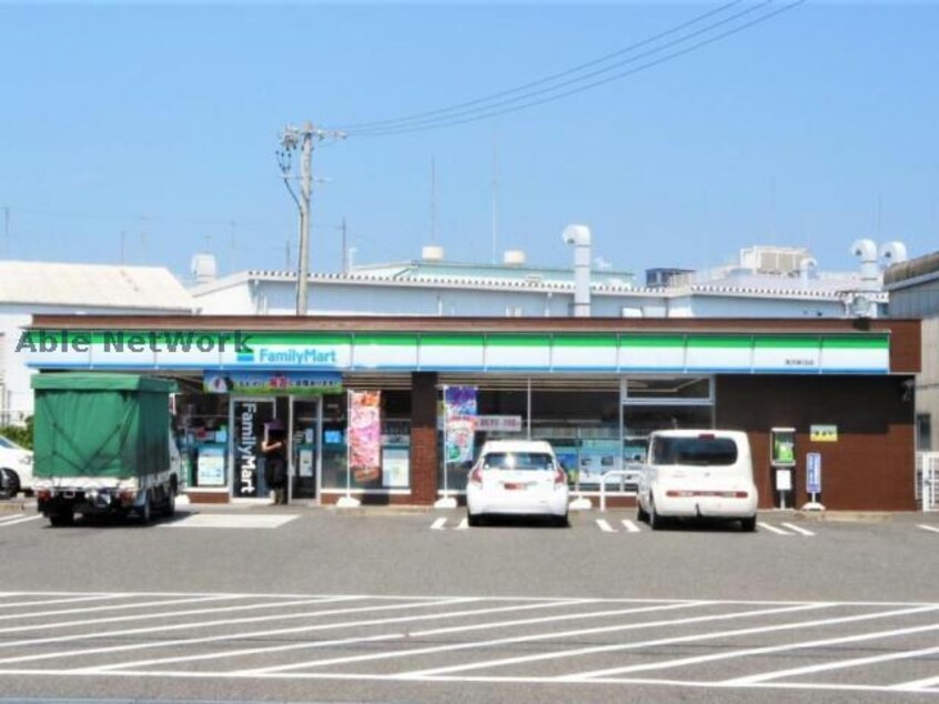 ファミリーマート高浜新田店(コンビニ)まで638m 名鉄三河線/吉浜駅 徒歩11分 1階 築10年