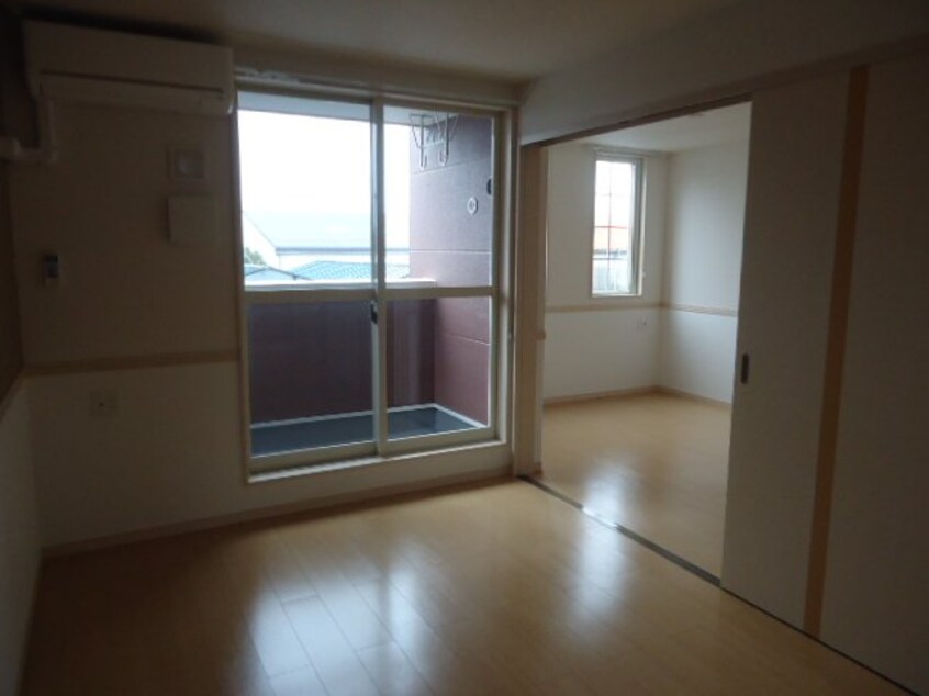 リビング グリーン　ウィンド