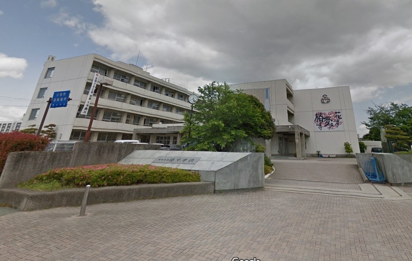 松山市立椿中学校(中学校/中等教育学校)まで1605m アピア古川北