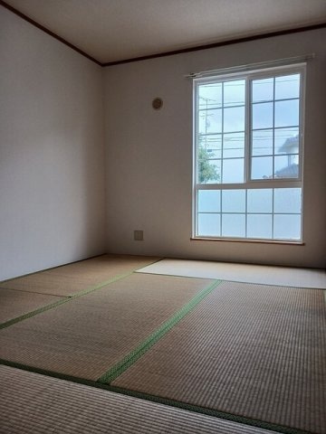 おしゃれな内装です ＣＲＥＳＴＡＬＬ　ＫＢ