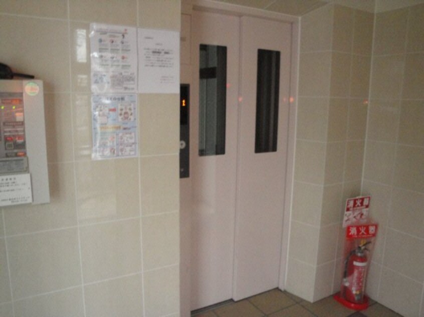  ロイヤルビラ南小坂・