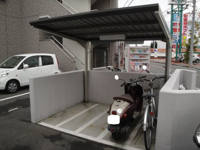  ロイヤルビラ南小坂・