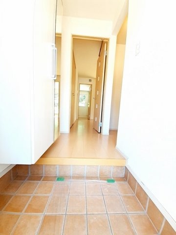ゆったりとした玄関です アルモニー・Ｋ
