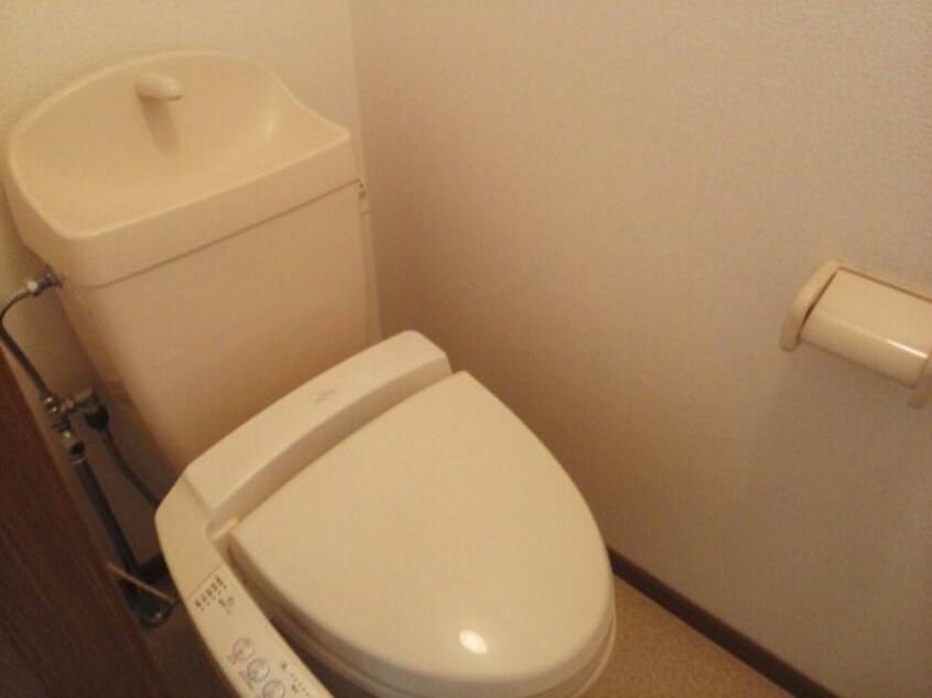ゆったりとした空間のトイレです プラシード小坂Ｂ