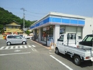 ローソン松山石手1丁目店様まで500m フルール　Ａ