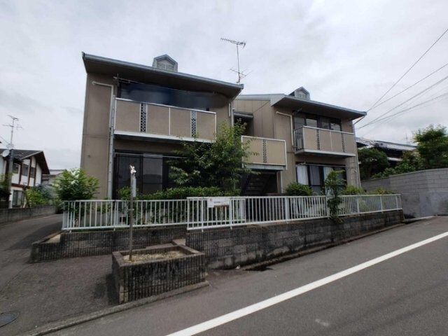  ファミール三好・