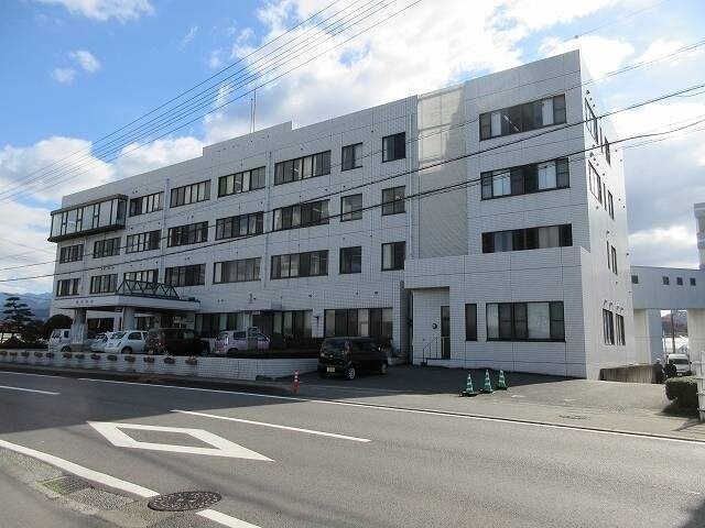 砥部病院様まで3200m ディアコート東方