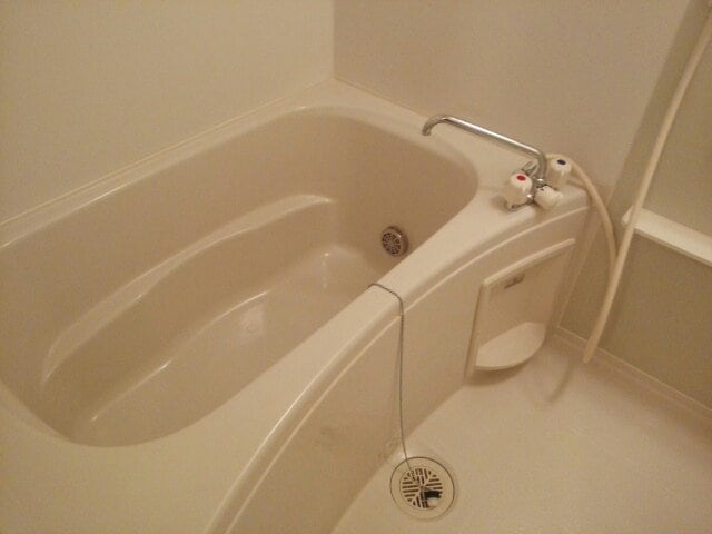 日々の疲れを癒すお風呂付です サニーヴィラ・Ｎ　Ａ