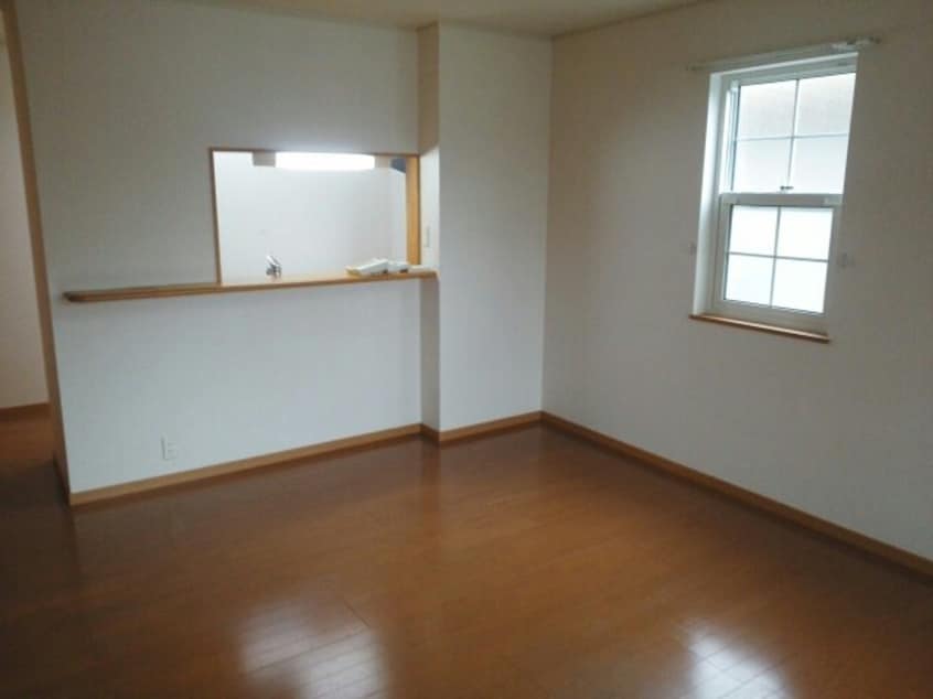 ゆったり過ごせる居間です サニーヴィラ・Ｎ　Ａ