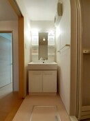 コンパクトで使いやすい洗面所 ジェルメ・Ｎ