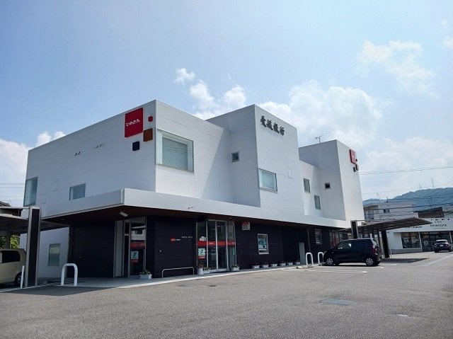 愛媛銀行桑原支店様まで850m マルグリット