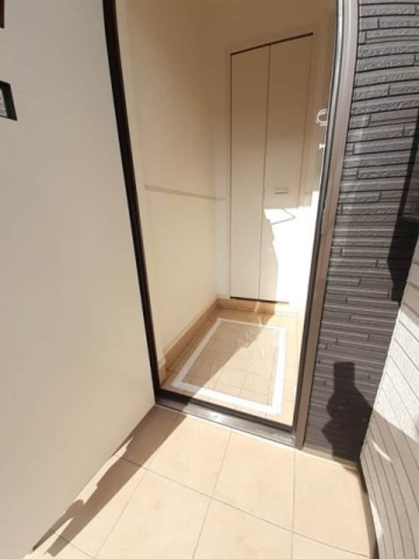 毎日通る玄関はこちらです マルグリット