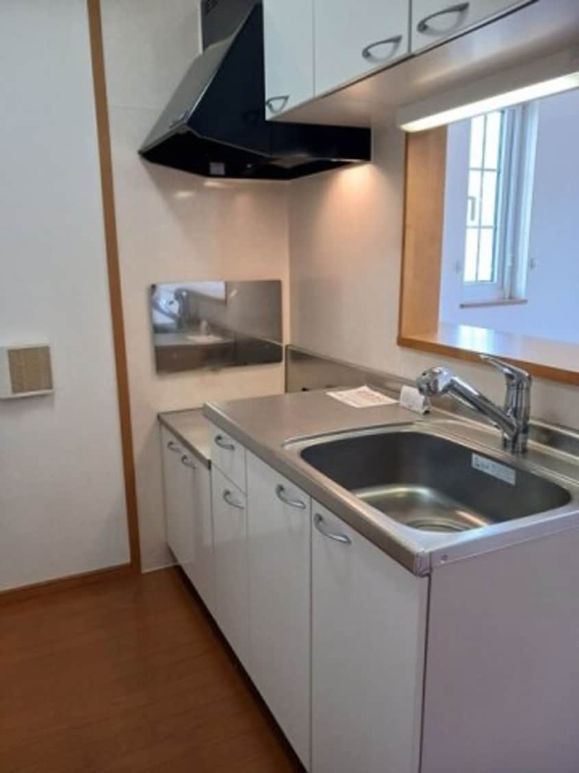 コンパクトなキッチンで掃除もラクラク メゾン　ド　ロベリア