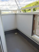 暖かな日差しのふりそそぐバルコニー メゾン　ド　ロベリア