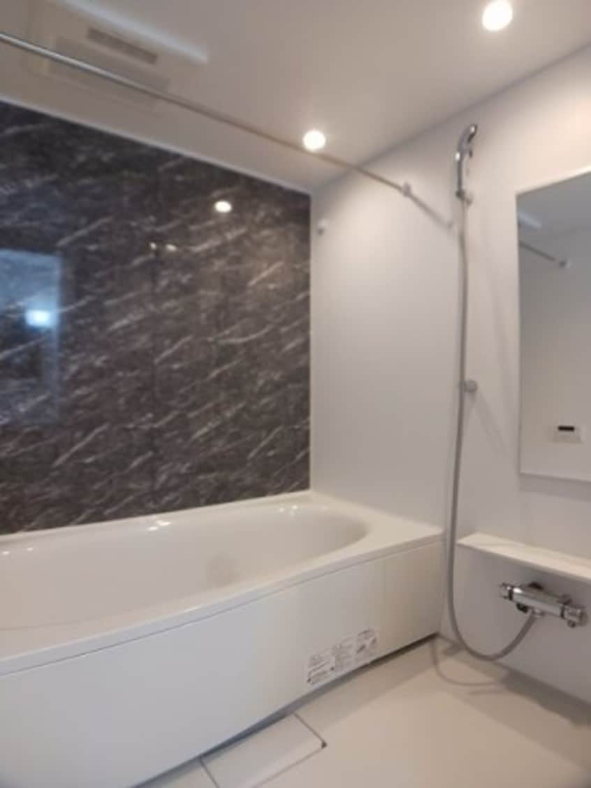 落ち着いた空間のお風呂です メゾン・オーブ